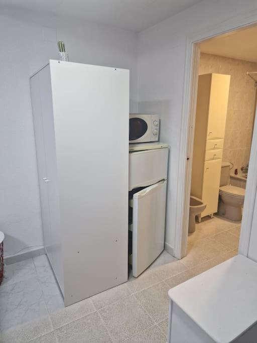 Studio Flat 150M Away From Beach Torrevieja Ngoại thất bức ảnh