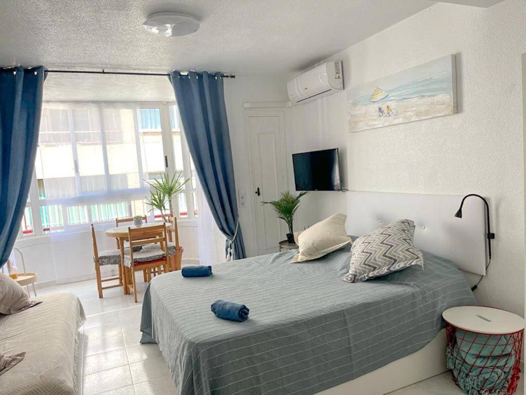 Studio Flat 150M Away From Beach Torrevieja Ngoại thất bức ảnh